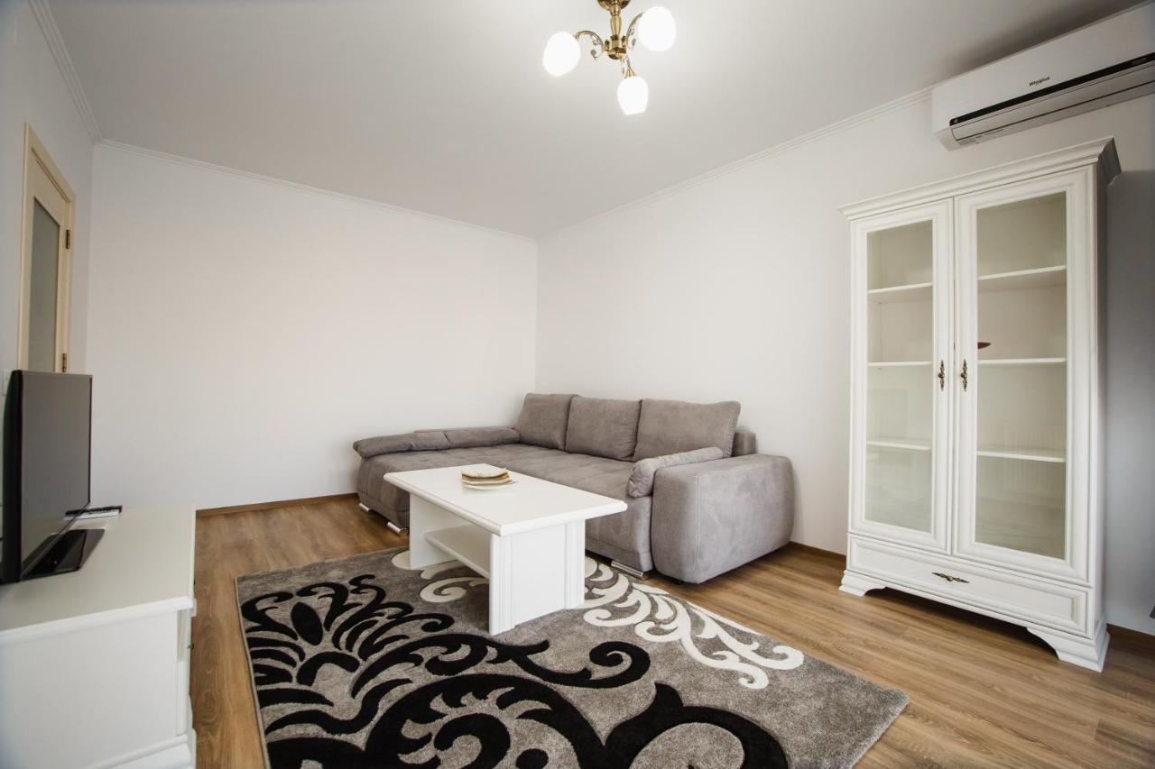 Bright & Elegant Central Apartment Oradea Zewnętrze zdjęcie