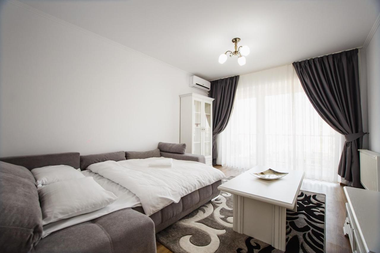 Bright & Elegant Central Apartment Oradea Zewnętrze zdjęcie